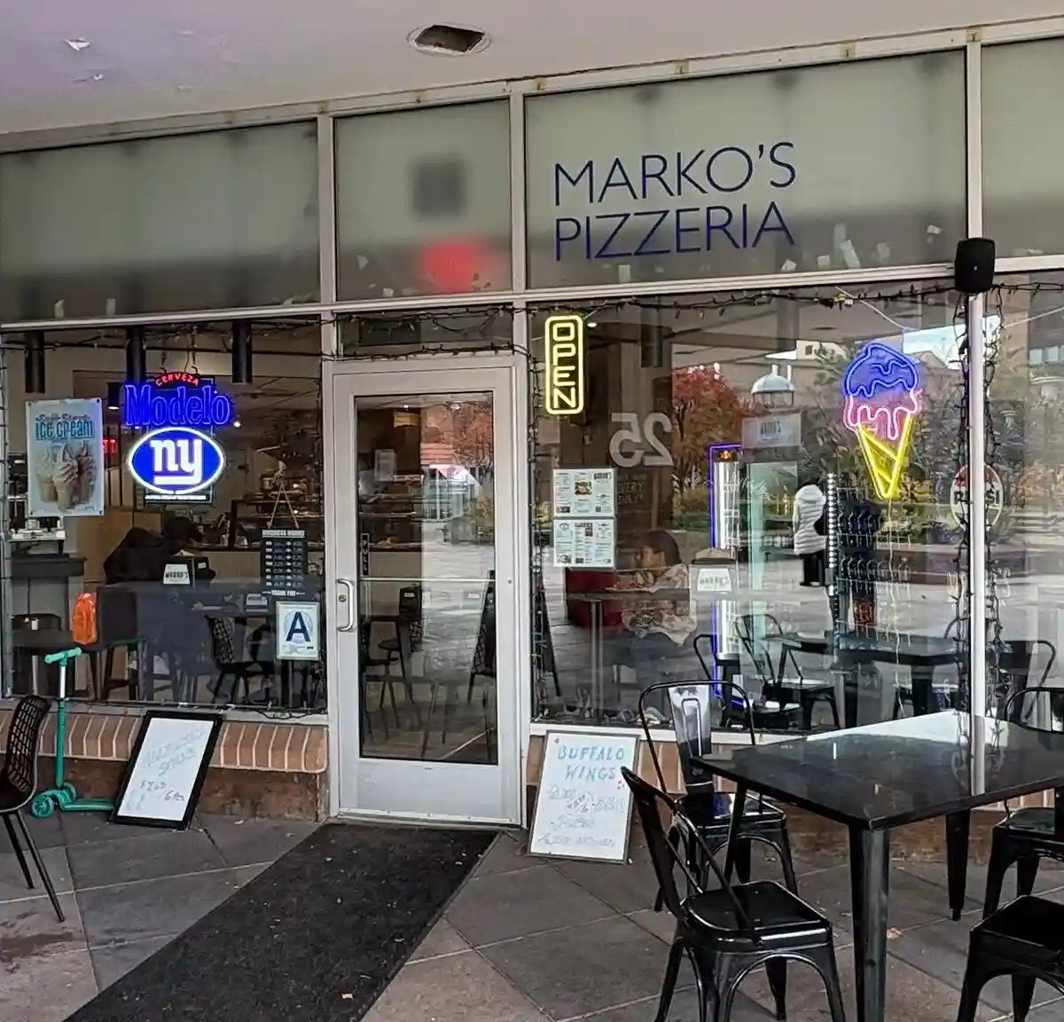 Marko's Pizzeria shop exterior