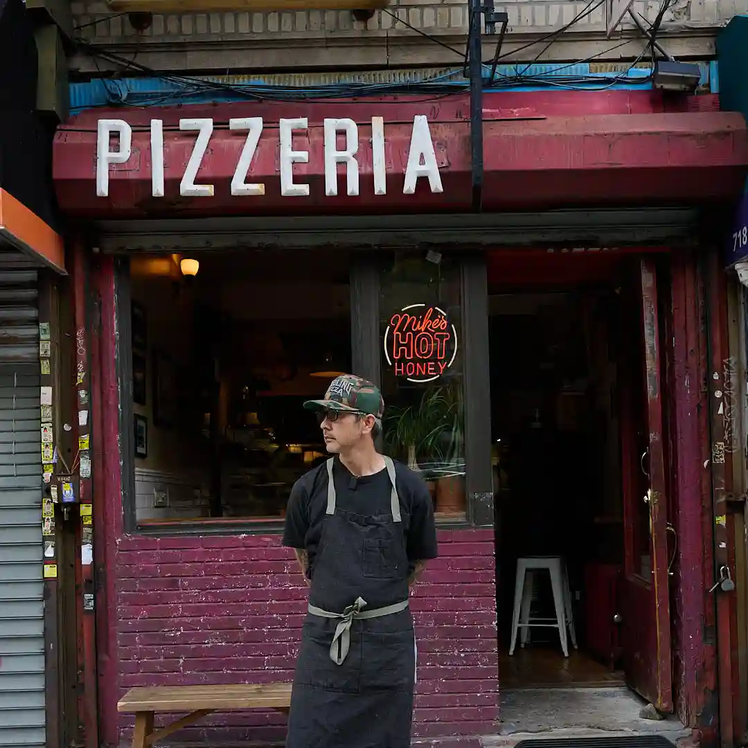 Roebling Pizza shop exterior
